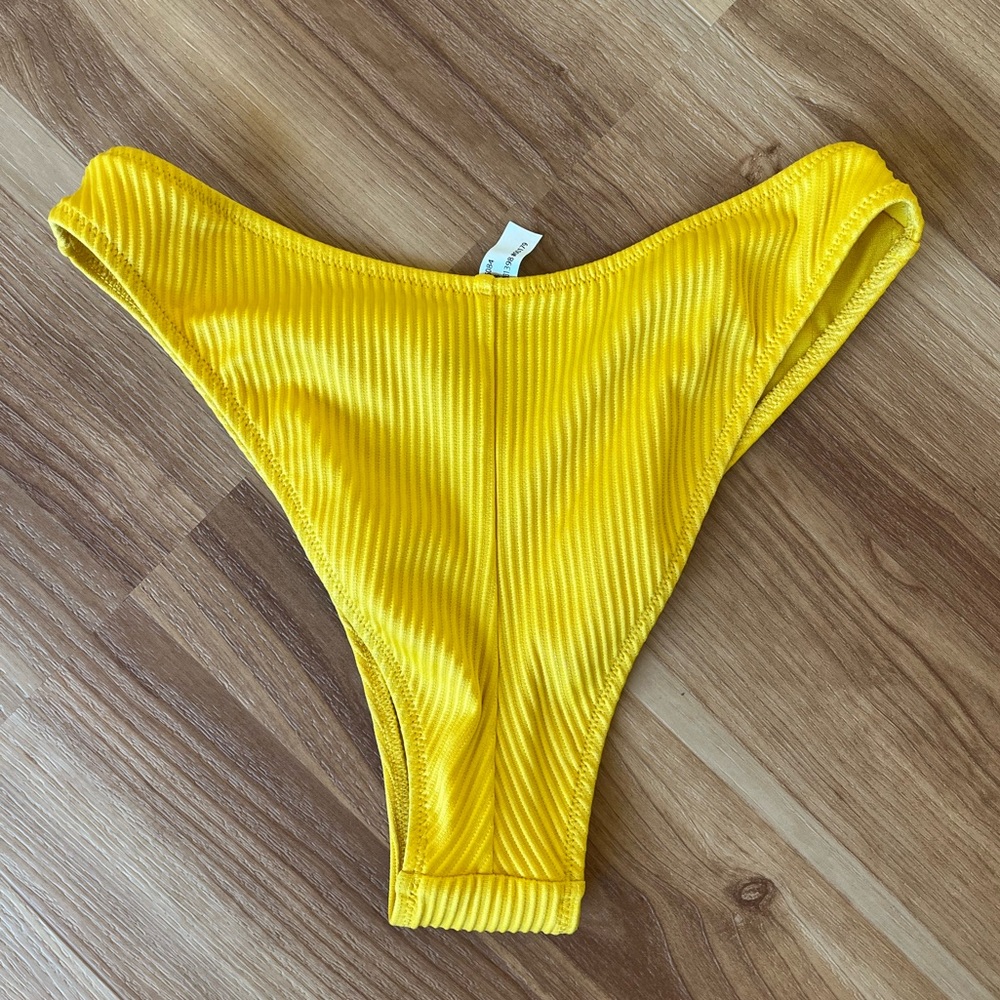 Express Cheeky Bikini Bottom - Picture 2 of 2